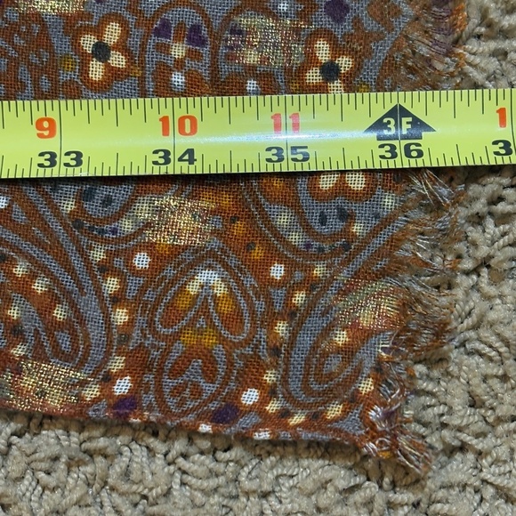 Nine West  Scarf Wrap Floral Fringed 70 X 19" Spring Summer Boho Gauze NWOT - Picture 9 of 9